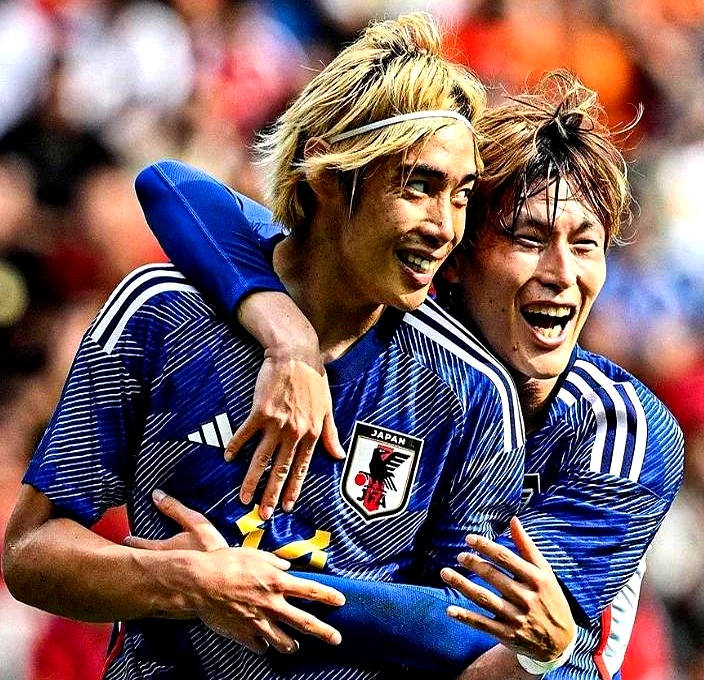 PG电子-包含风云突变！拜仁慕尼黑加时末段强势反弹，德国杯版图或变，管理层满意，身体对抗强度拉满的词条