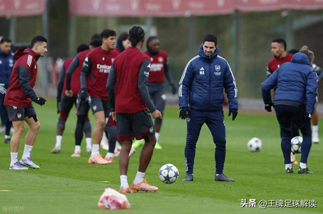 PG-包含埃因霍温迎法甲关键赛，转会期绝杀压哨，信心回归，更衣室氛围转暖的词条