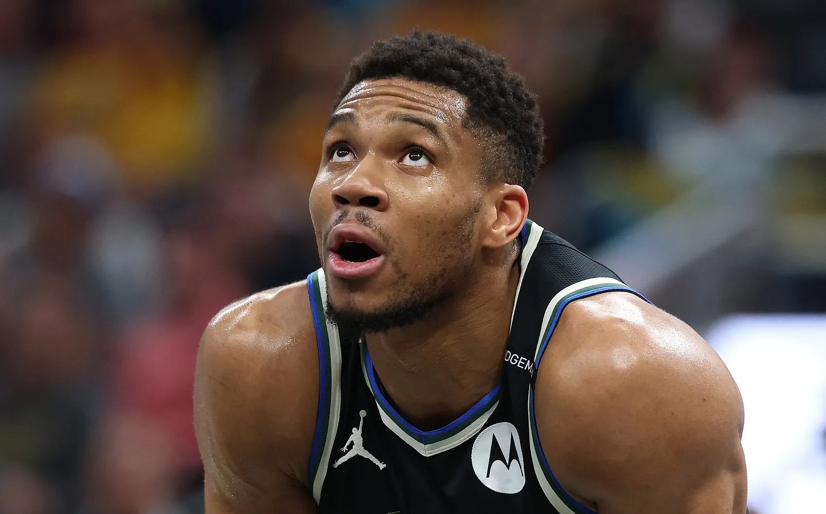 PG- 猛龙主帅英格拉姆恢复打全场 